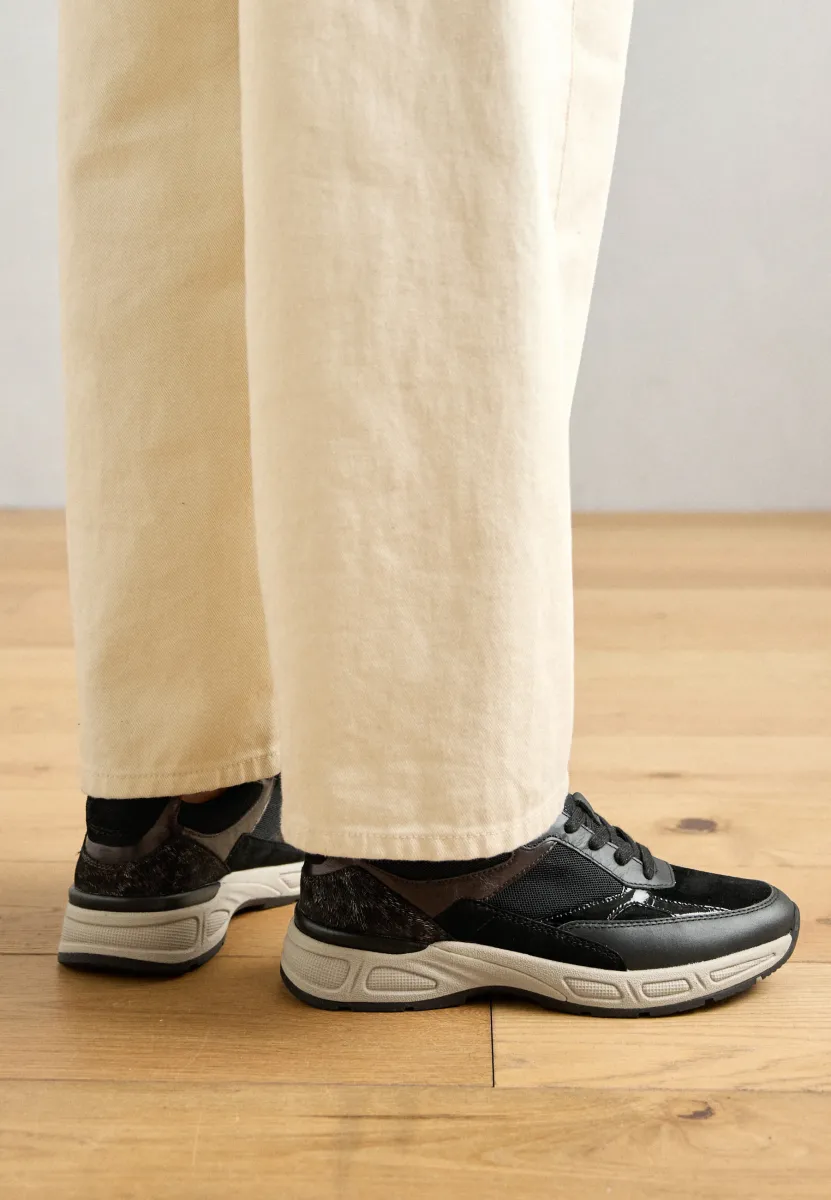 Sneaker low - black/brown