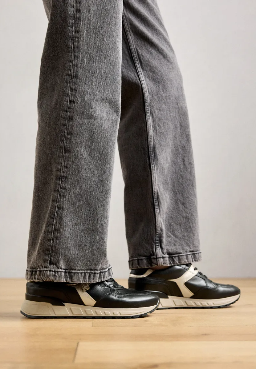 Sneaker low - black/gold-coloured