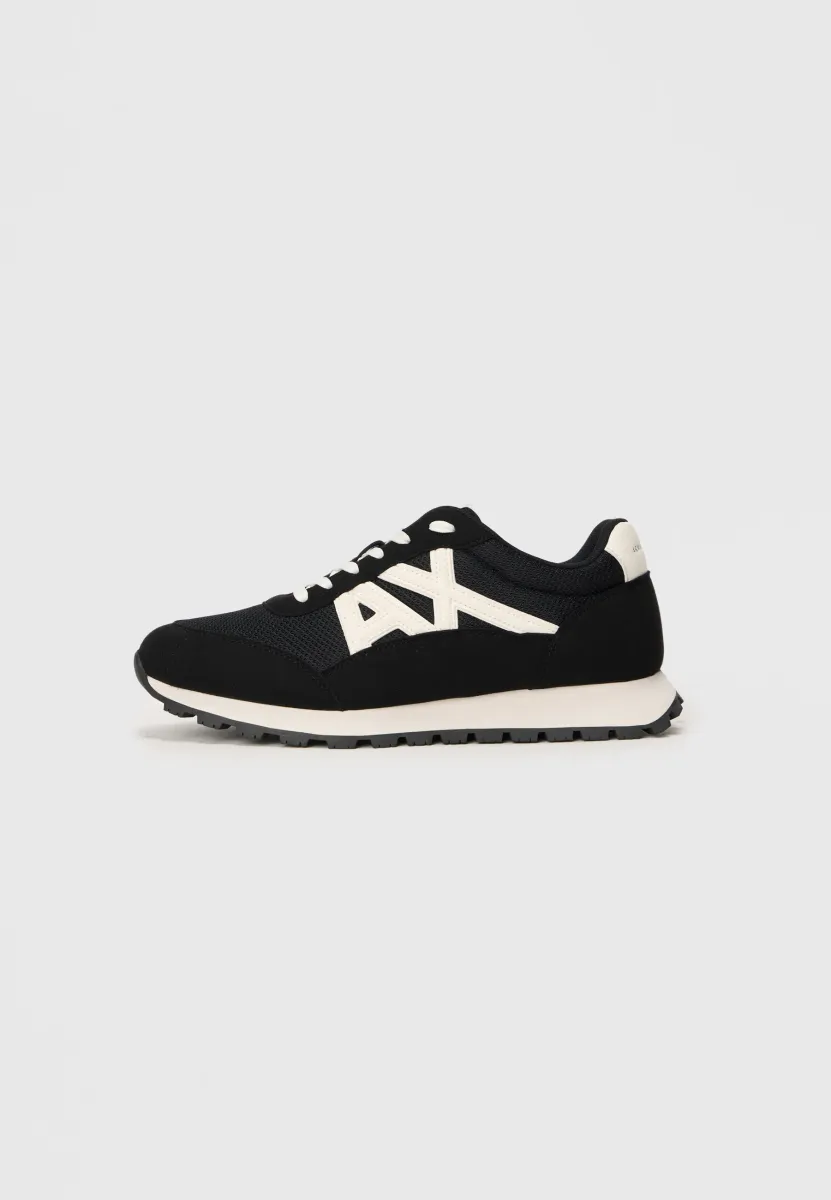 Sneaker low - black/off white