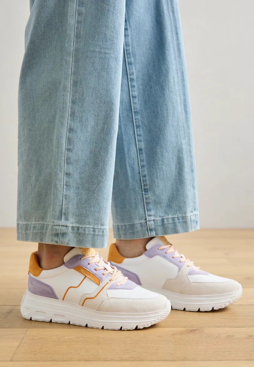 Sneaker low - orange comb