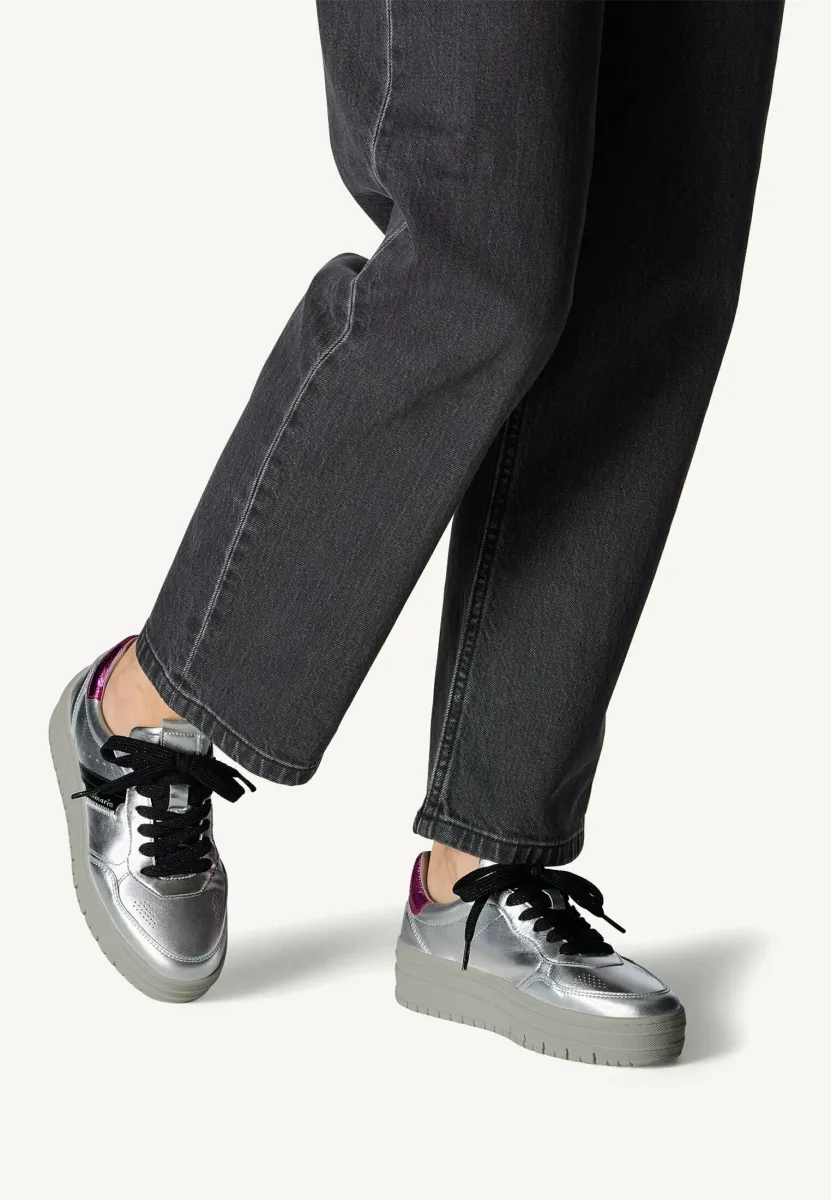 Sneaker low - silver comb