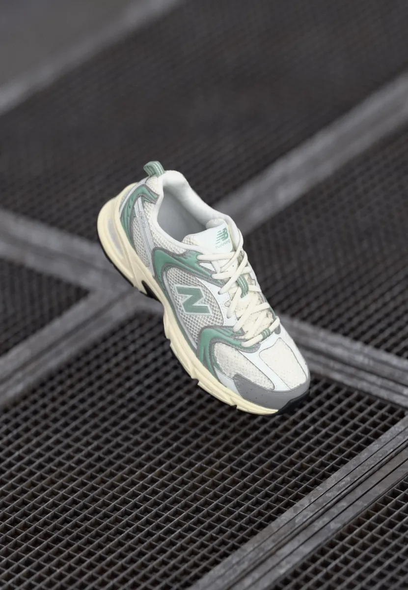 Sneaker low - silver metallic