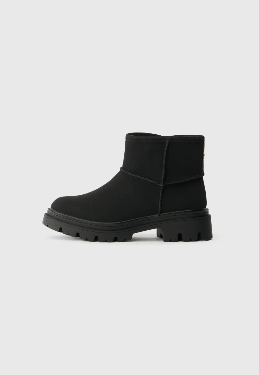 Snowboot/Winterstiefel - black