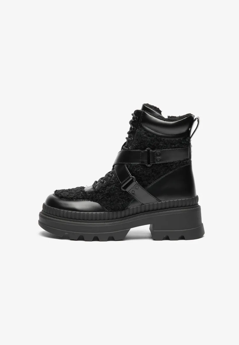 Snowboot/Winterstiefel - black