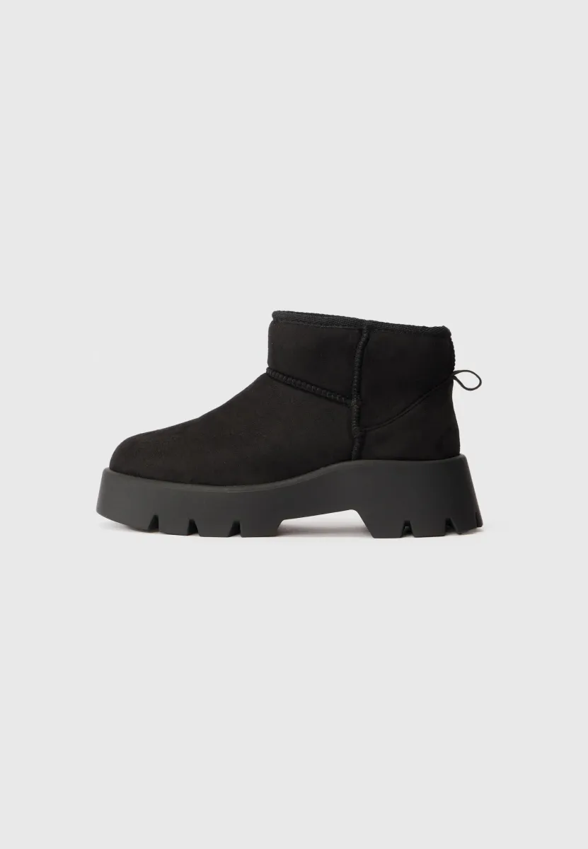 Snowboot/Winterstiefel - black