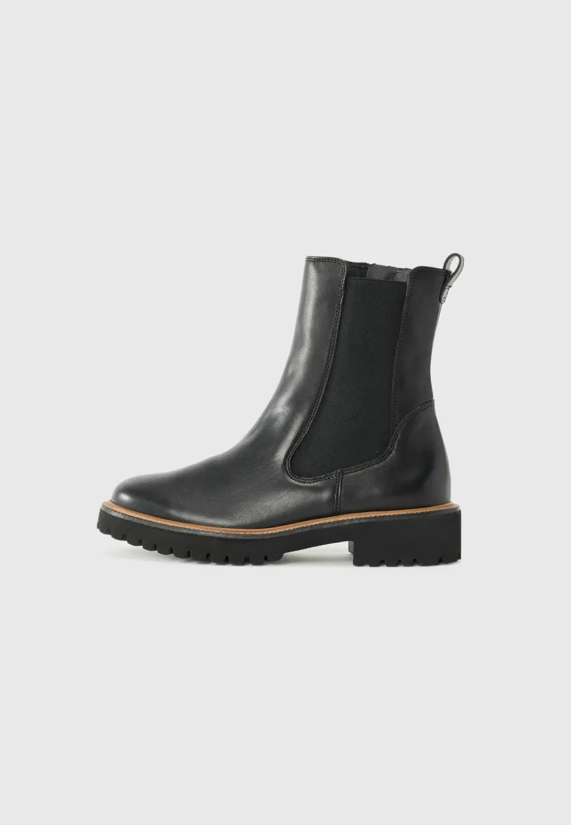 Snowboot/Winterstiefel - black