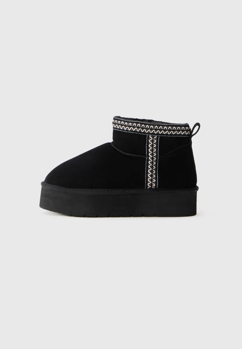 Snowboot/Winterstiefel - black