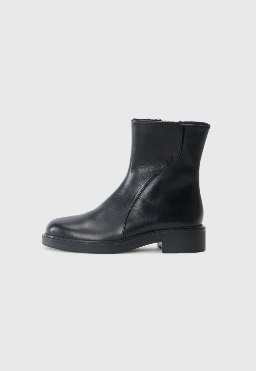 Snowboot/Winterstiefel - schwarz