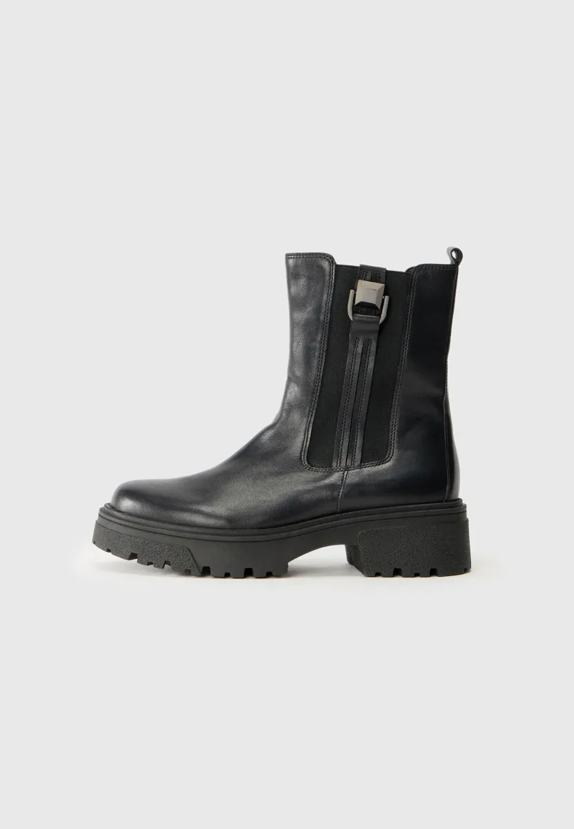 Snowboot/Winterstiefel - schwarz
