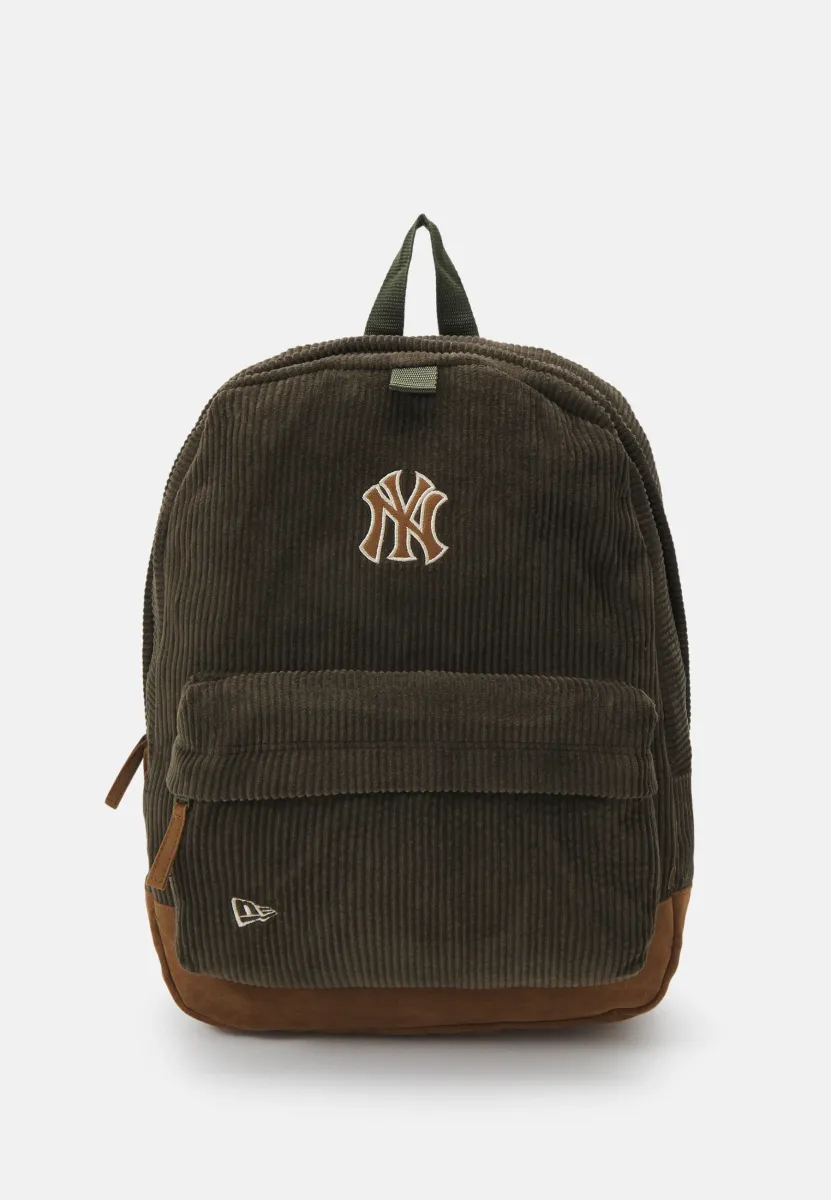 STADIUM BAG UNISEX - Tagesrucksack - green