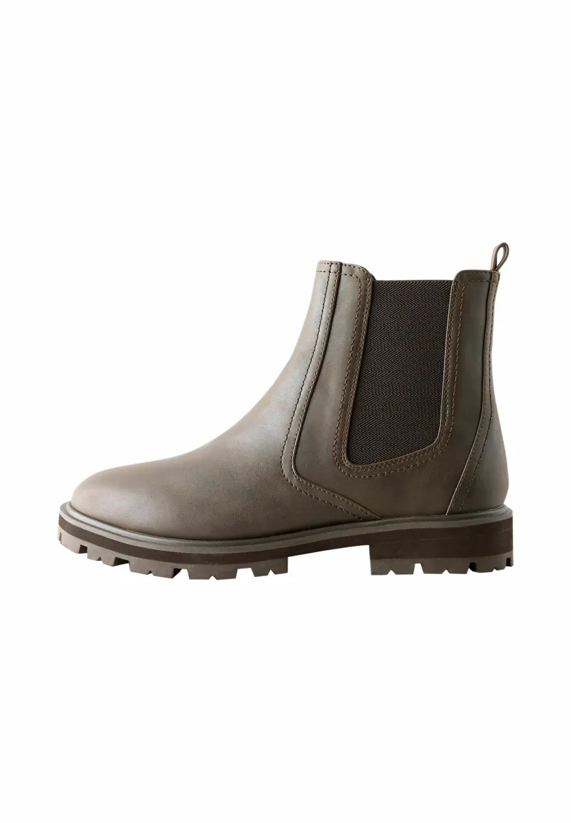 STANDARD WIDE FIT - CHELSEA - Ankle Boot - chocolate brown