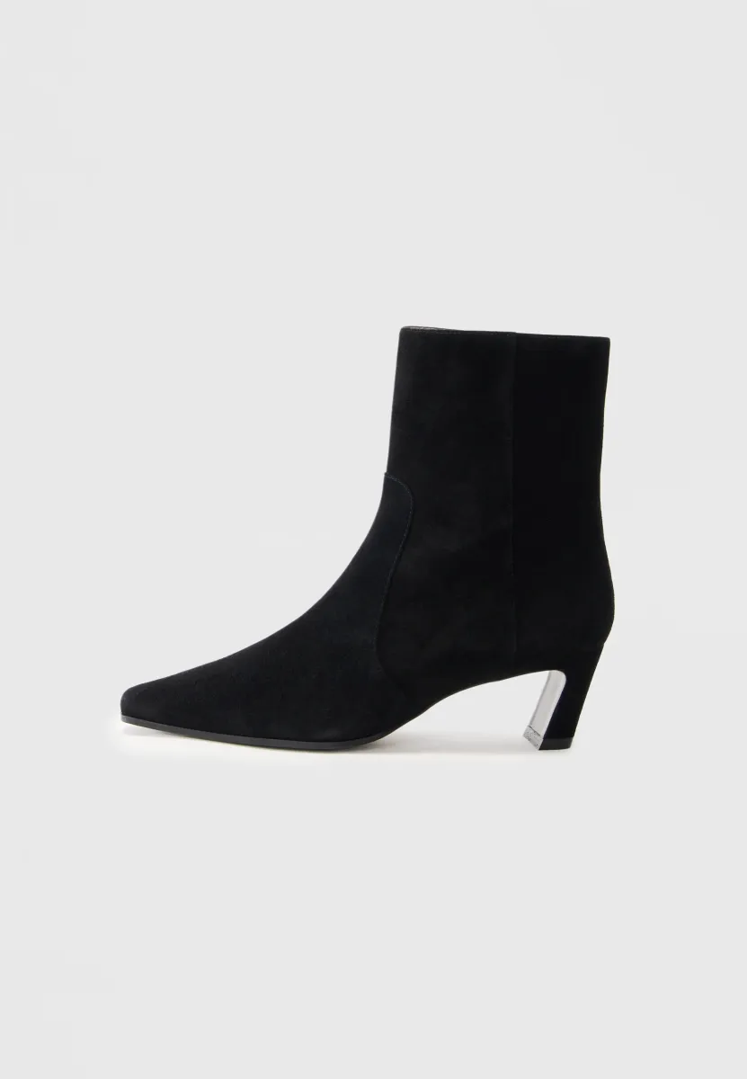 STASSI - Ankle Boot - black