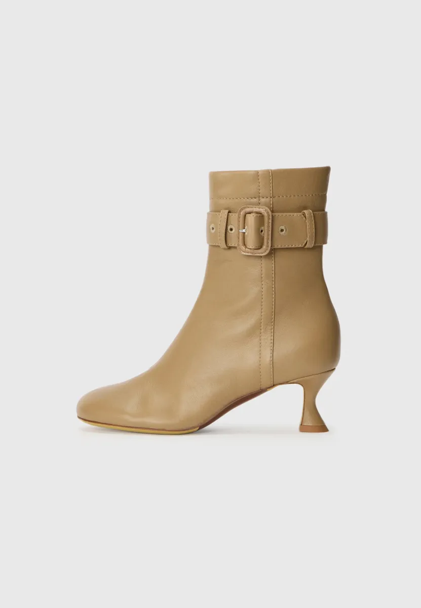 Stiefel - beige