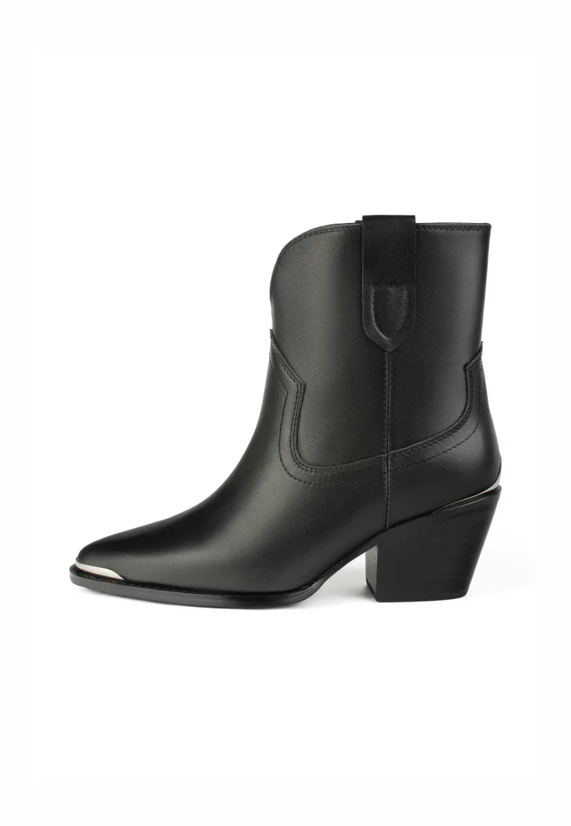 Stiefelette - black