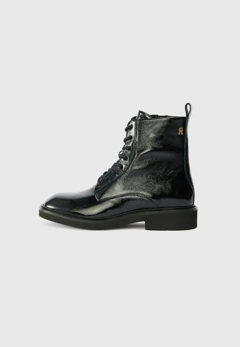 Stiefelette - black