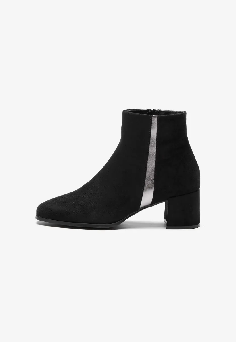 Stiefelette - black