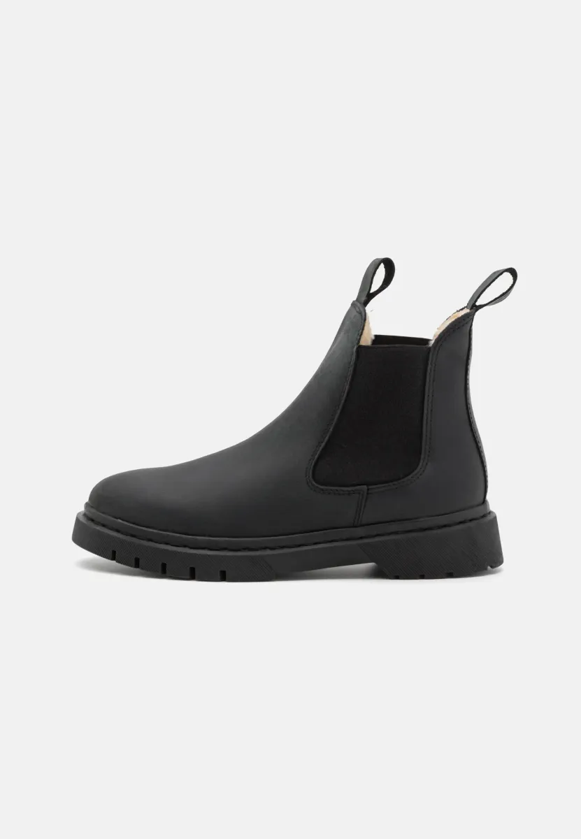 Stiefelette - black