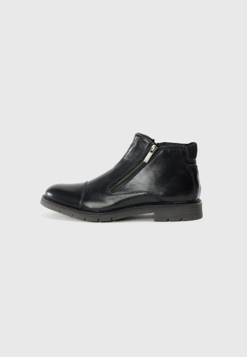 Stiefelette - black