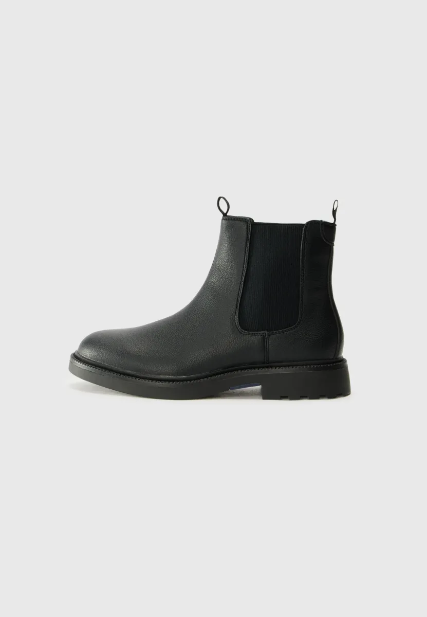Stiefelette - black