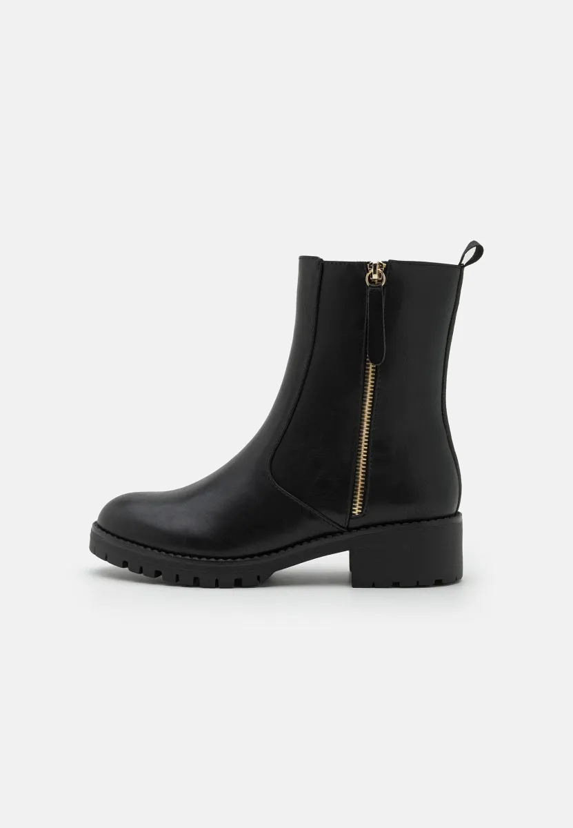 Stiefelette - black