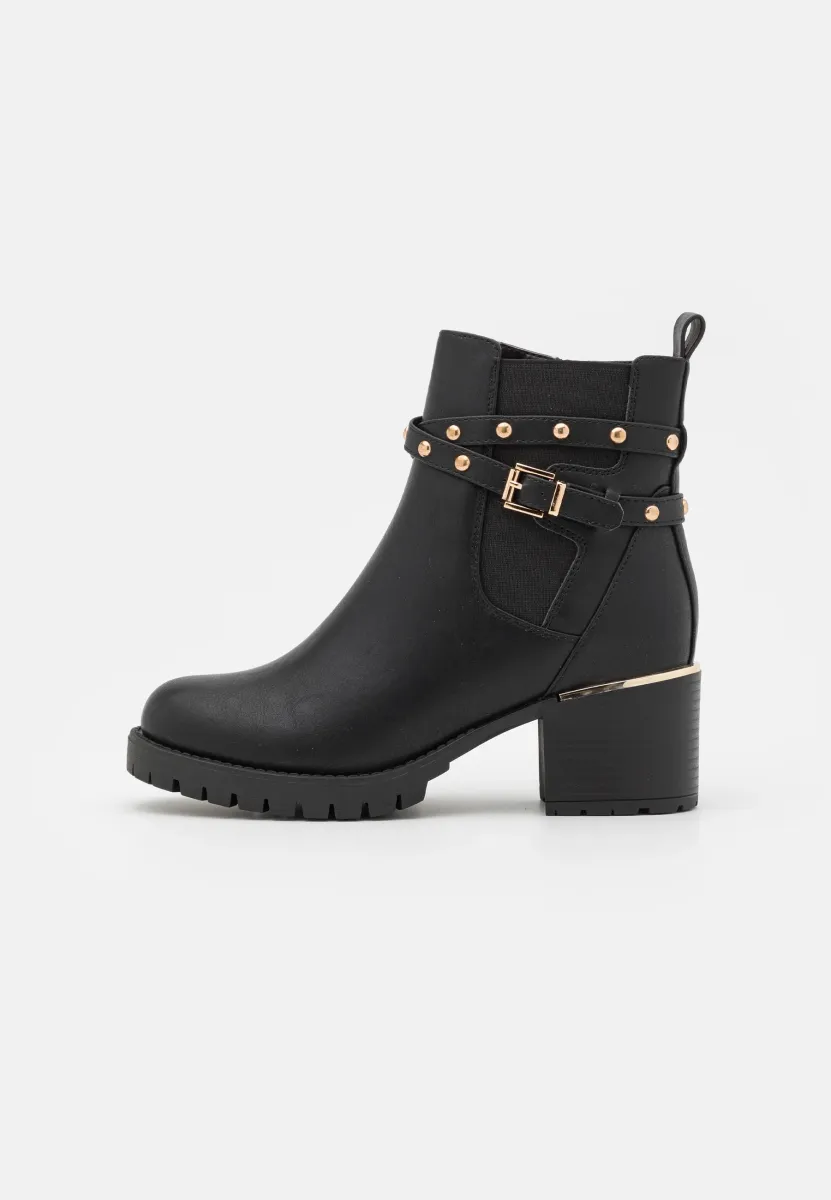 Stiefelette - black
