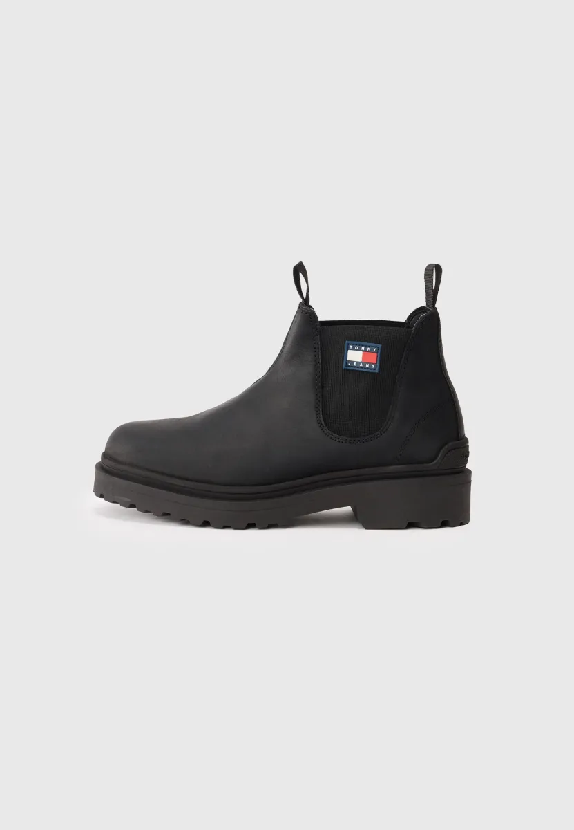 Stiefelette - black