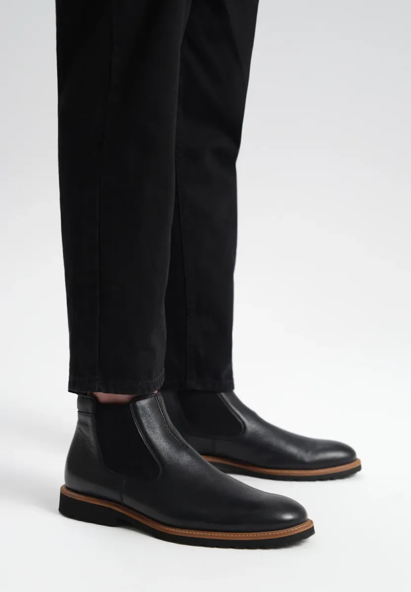 Stiefelette - black