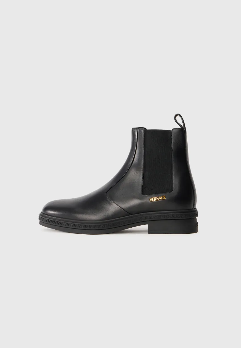 Stiefelette - black
