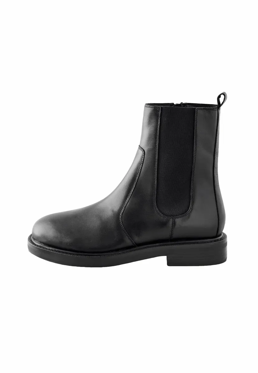 Stiefelette - new black