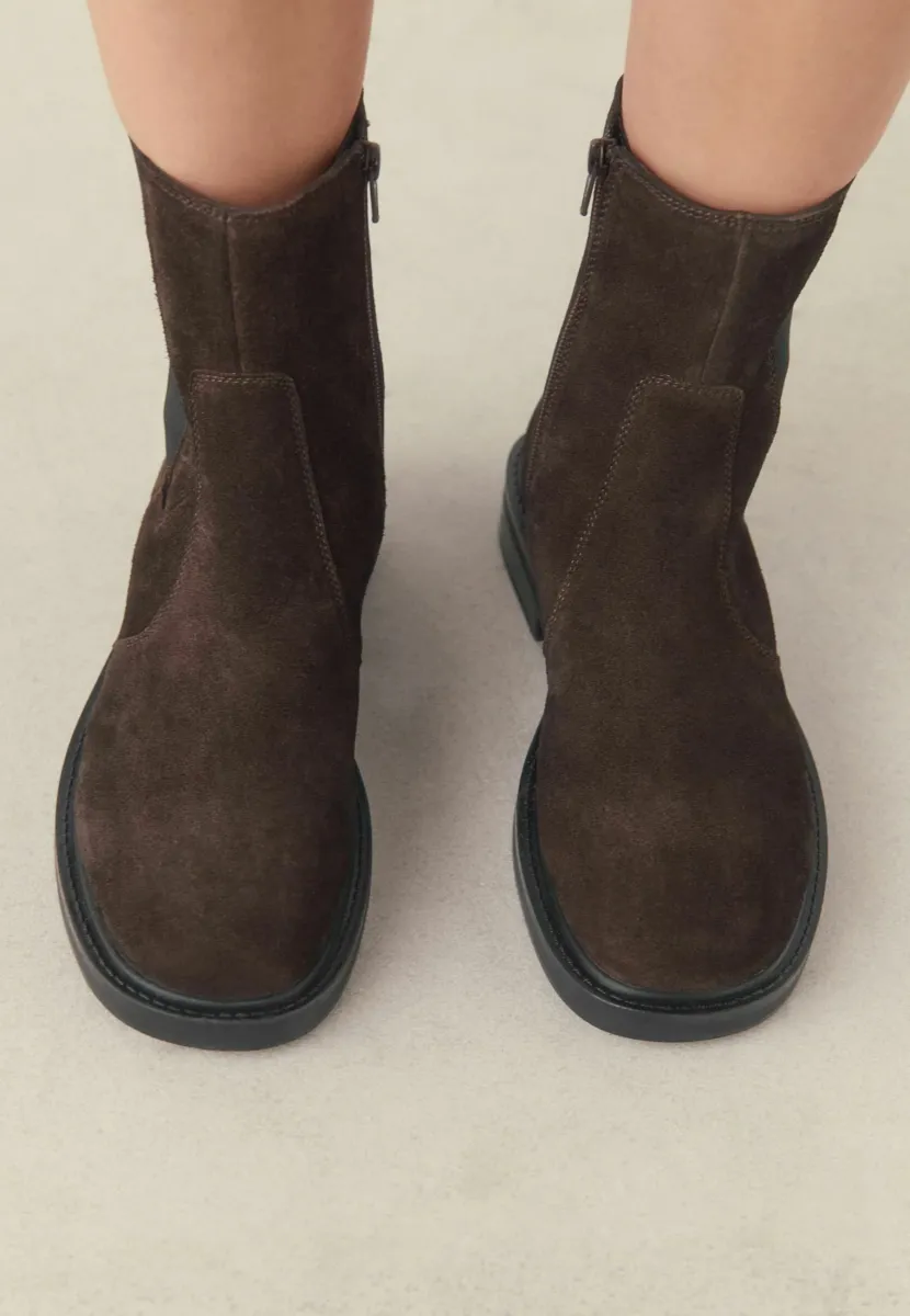 Stiefelette - new chocolate brown suede