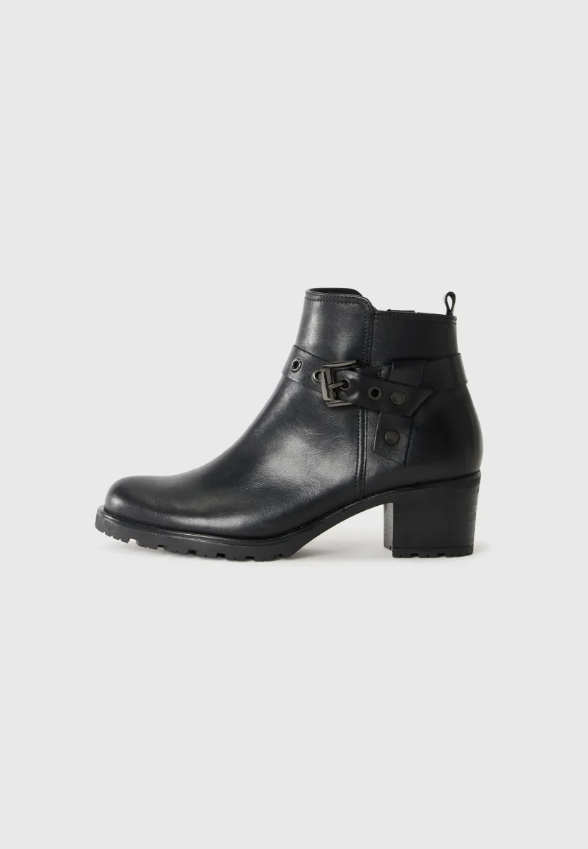 Stiefelette - schwarz