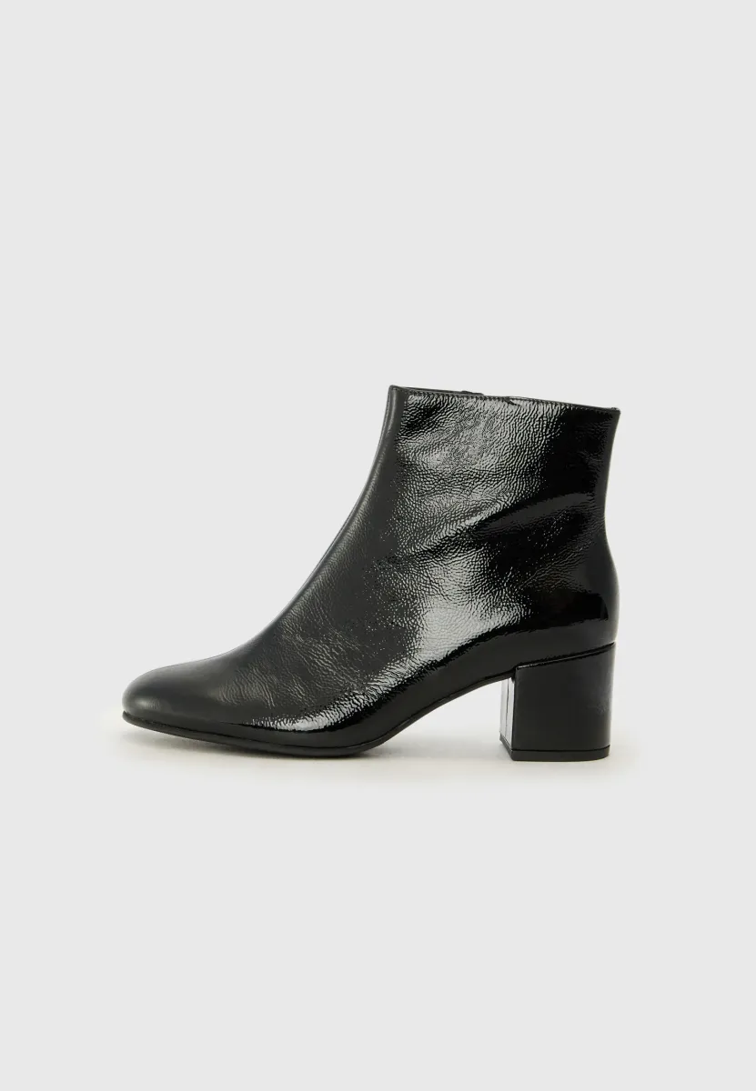 Stiefelette - schwarz