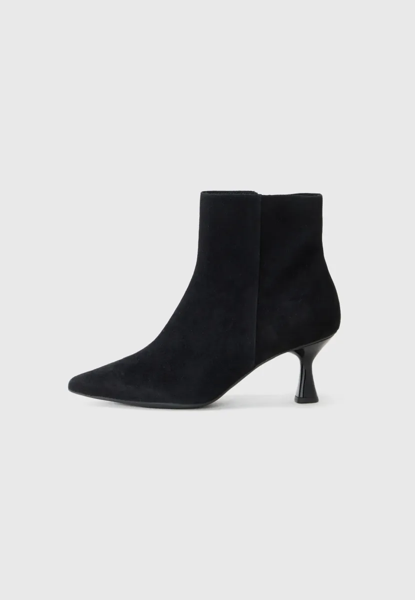 Stiefelette - schwarz