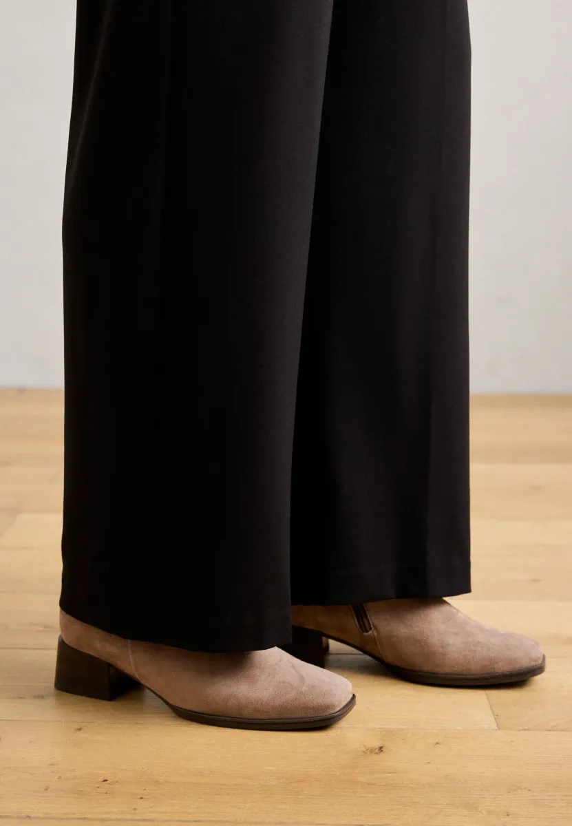 Stiefelette - taupe