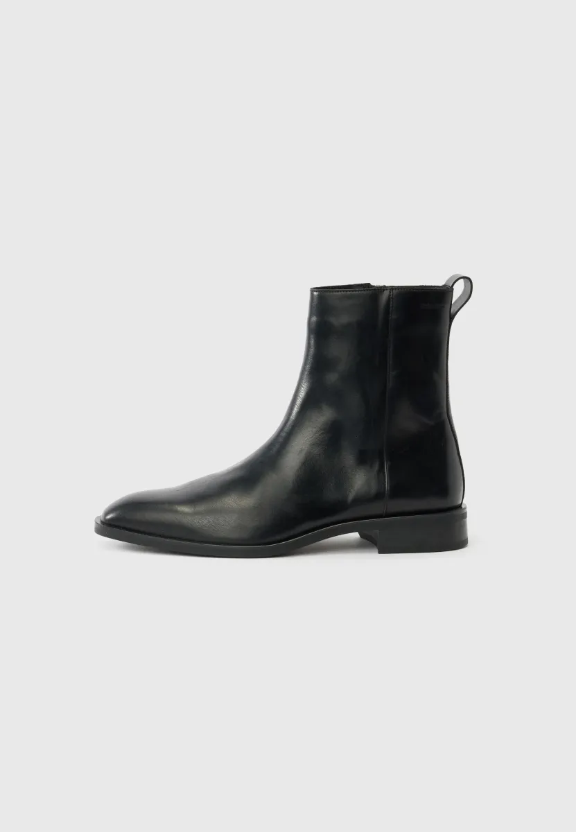 Stiefelette - triple black