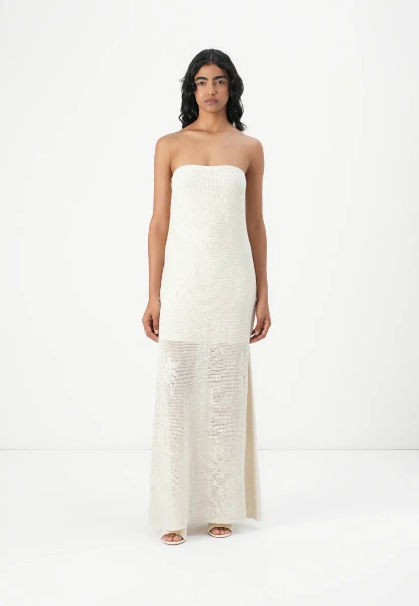 STRAPLESS MAXI DRESS  - Maxikleid - white