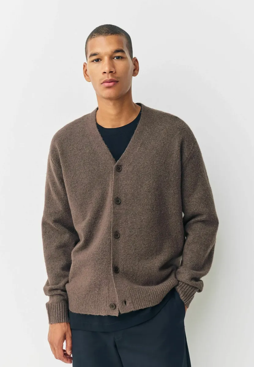 Strickjacke - brown