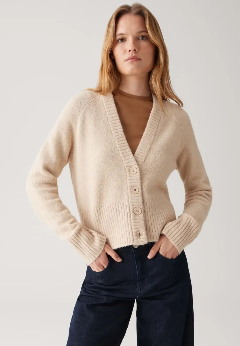 Strickjacke - macadamia