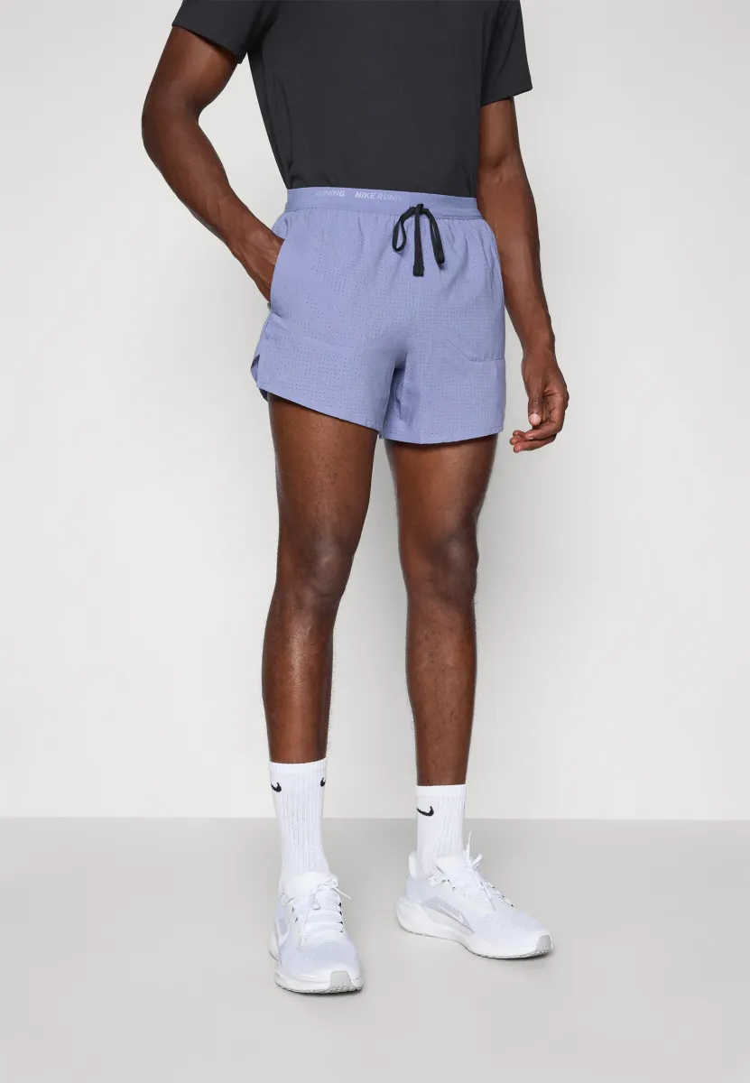 STRIDE PERFORATED SHORT - Kurze Sporthose - world indigo/reflective silver-coloured