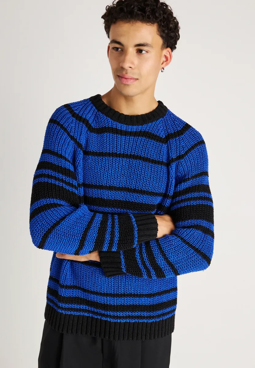 STRIPED SWEATER - Strickpullover - blue