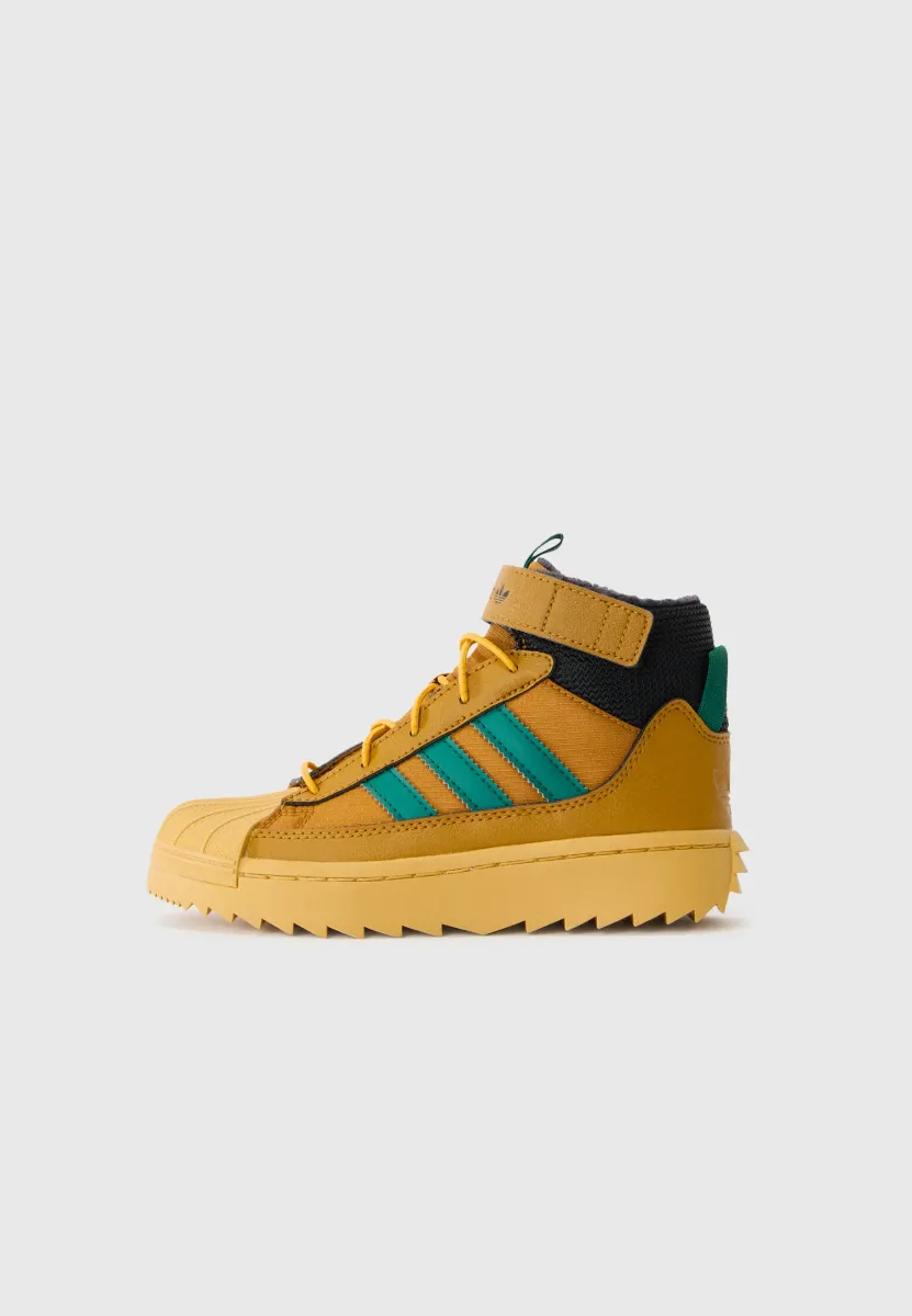 SUPERSTAR  UNISEX - Snowboot/Winterstiefel - bronze-coloured strata/collegiate green/golden beige