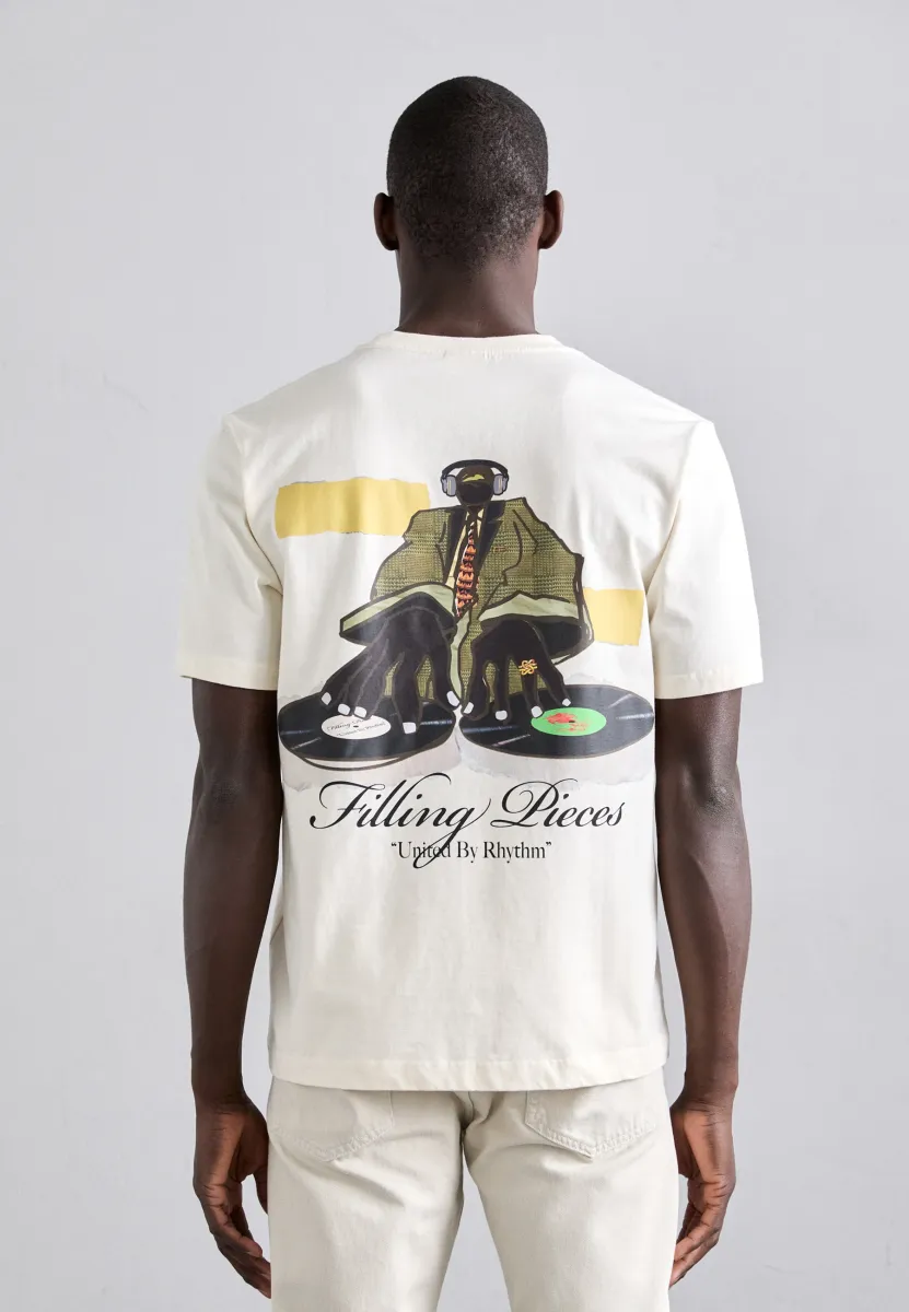 T-Shirt print - antique white