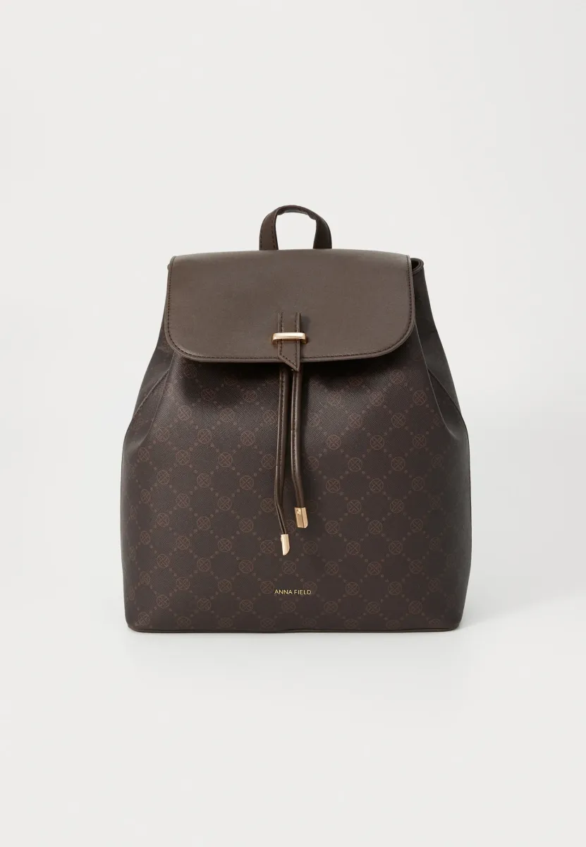 Tagesrucksack - dark brown