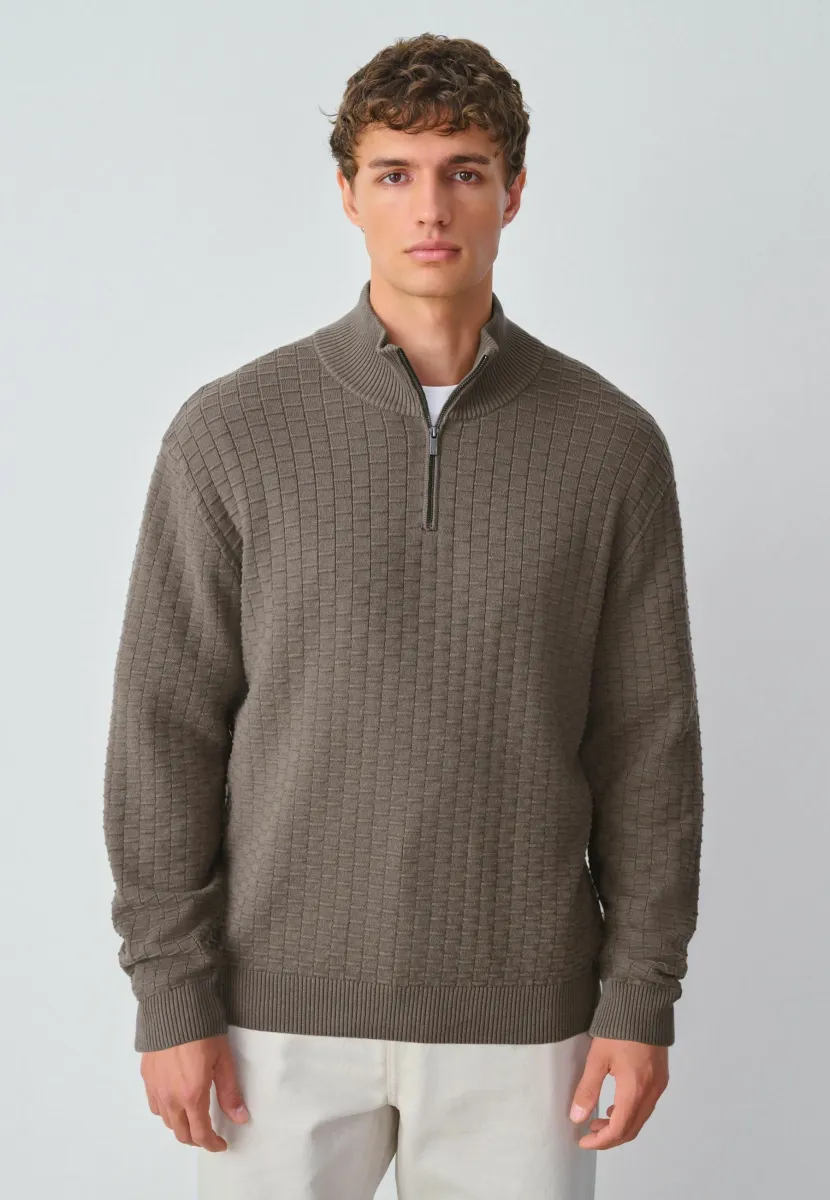TALL FIT - REGULAR TEXTURED QUARTER ZIP - Strickpullover - truffle brown