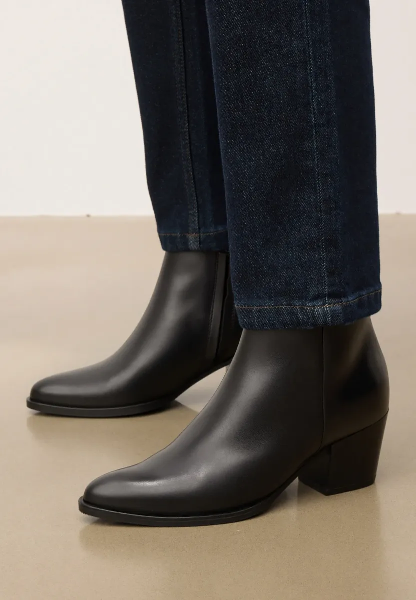 TANGO - Ankle Boot - black