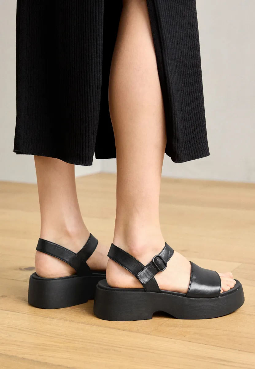 TASHA - Plateausandalette - schwarz