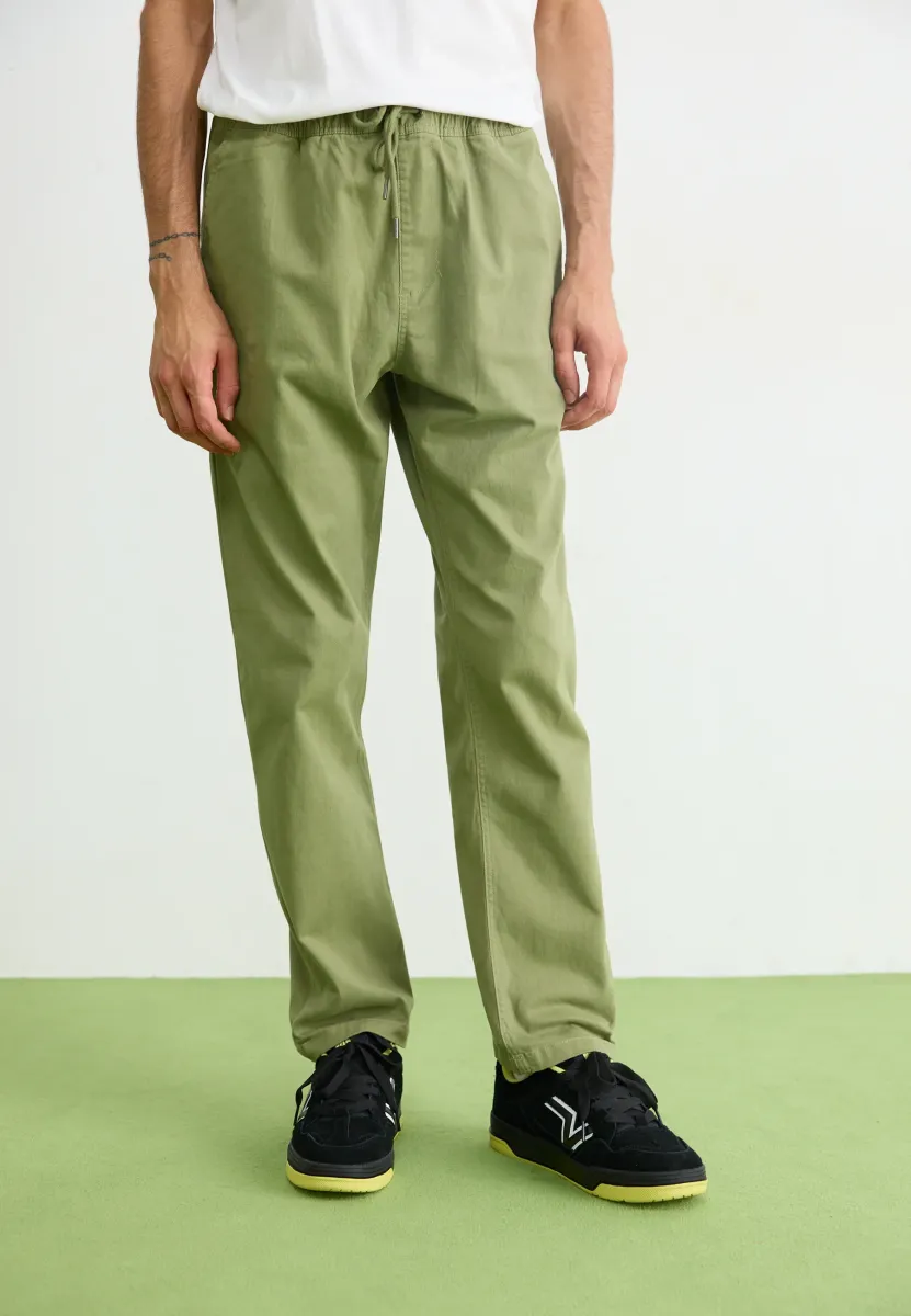 TAXER REGULAR PANT - Stoffhose - loden green