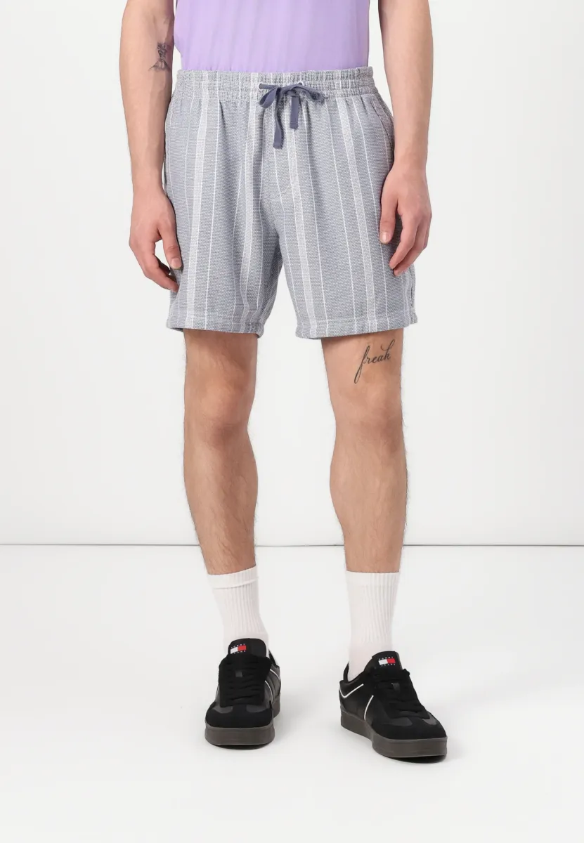 TEXTURED BEACH - Shorts - blue moment