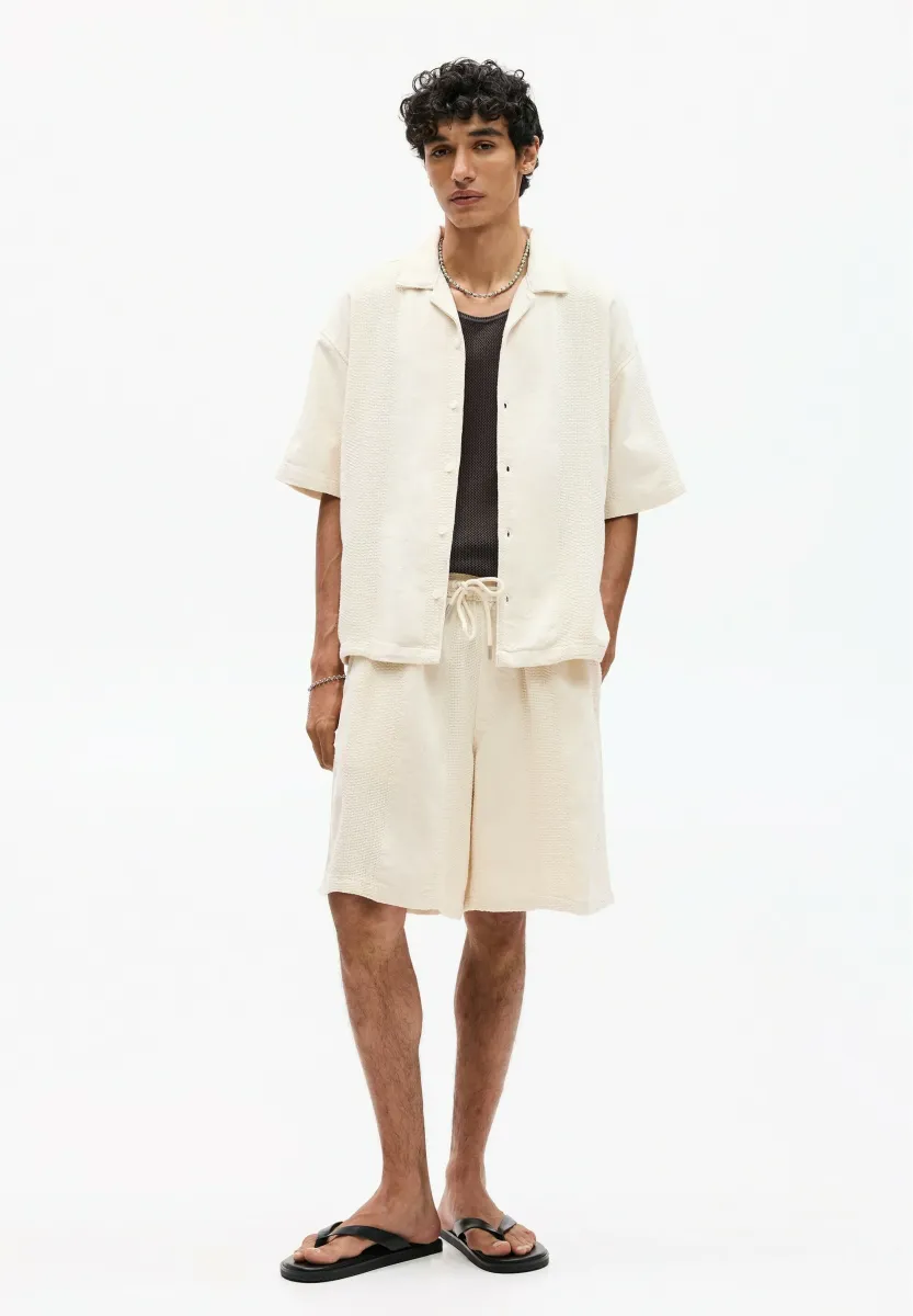 TEXTURED SHORT SLEEVE  - Hemd - sand