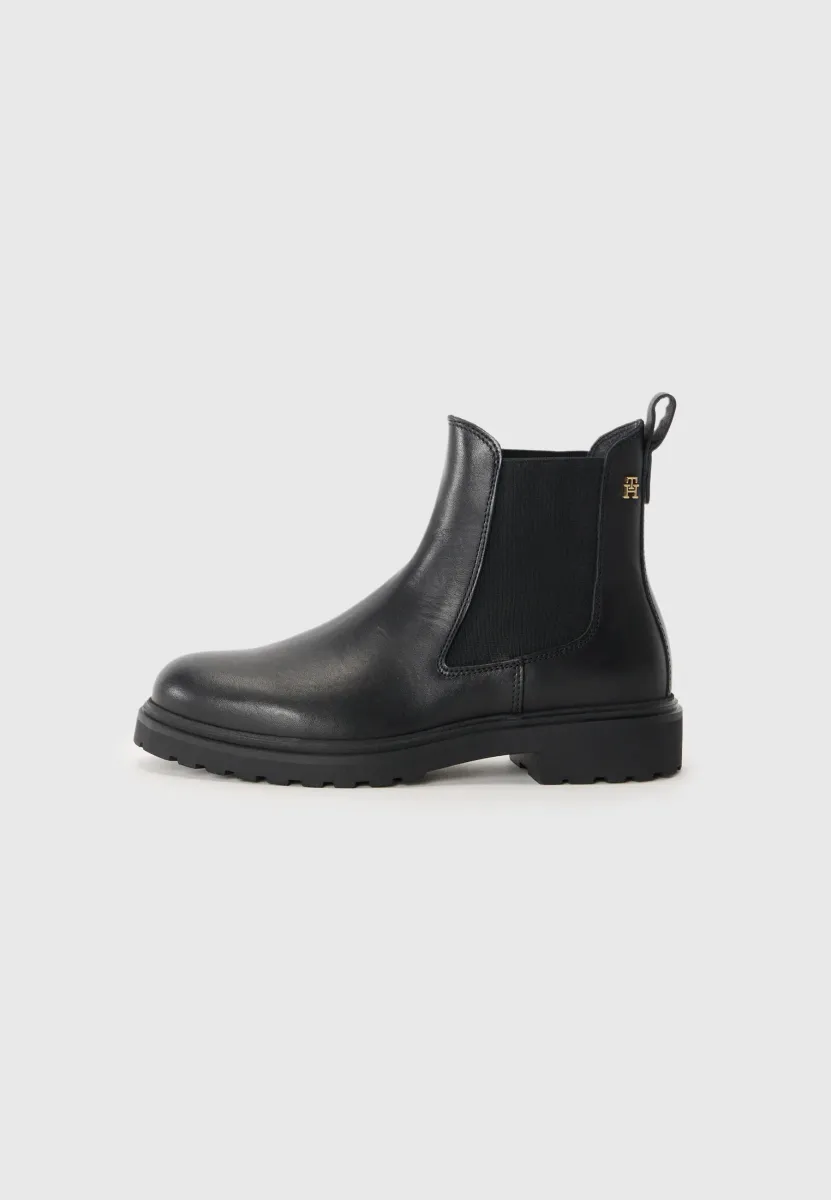 TH CLEATED - Stiefelette - black